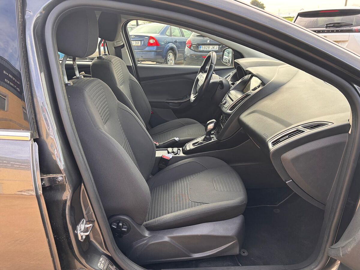 FORD FOCUS TITANIUM ESTATE 1.5 TDCI AUTO SPANISH LHD IN SPAIN 80000 MILES 2017